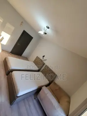 APARTAMENT ME QERA 2+1 PAZARI I RI 60.000 LEKE