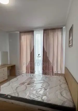 APARTAMENT ME QERA 2+1 STACIONI TRENIT 1.500 EURO