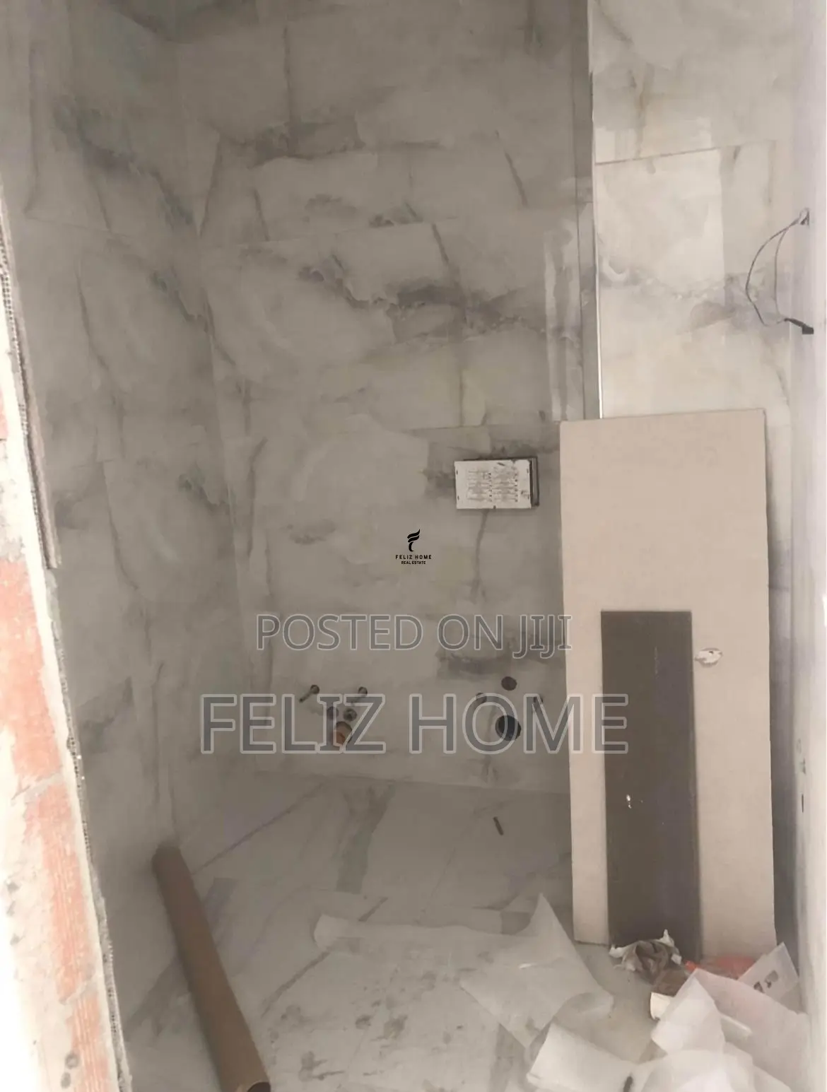 SHITET APARTAMENT 1+1 BULEVARDI I RI 132.000 EURO
