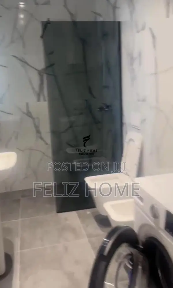 APARTAMENT ME QERA 2+1 FUSHA E AVIACIONIT 120.000 LEKE