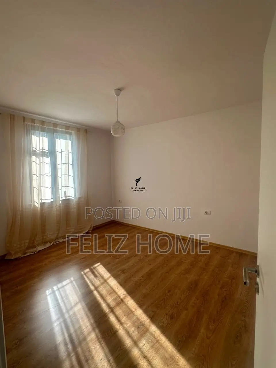 ZYRE ME QERA 50 M2 BULEVARDI ZOGU I 1 65.000 LEKE