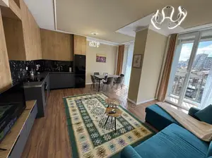APARTAMENT ME QERA 2+1+2 QENDER 80.000 LEKE