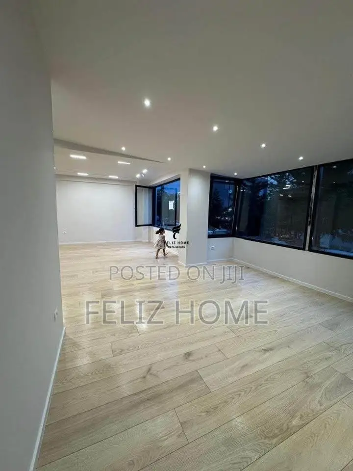 ZYRE ME QERA 80 M2 PORCELAN 80.000 LEKE