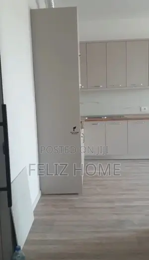 APARTAMENT ME QERA 2+1+2 5 MAJI 50.000 LEKE
