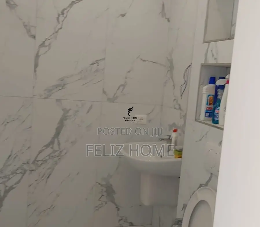 APARTAMENT ME QERA 1+1 STACIONI TRENIT 50.000 LEKE