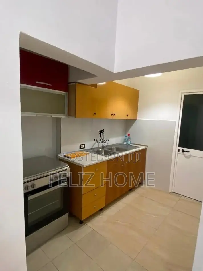 APARTAMENT ME QERA 1+1 VARRI BAMIT 45.000 LEKE