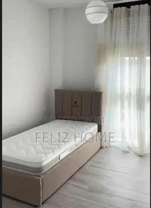 APARTAMENT ME QERA 3+1 5 MAJ 50.000 LEKE