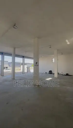 KAPANON ME QERA 200 M2 KAMEZ 120.000 LEKE