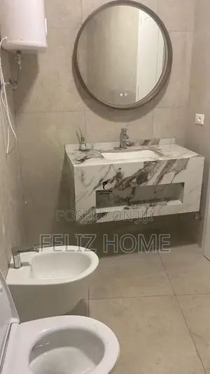 ZYRE ME QERA 108M2 LAKE VIEW 1.600 EURO
