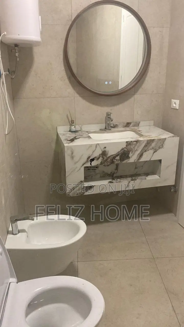 ZYRE ME QERA 108M2 LAKE VIEW 1.600 EURO