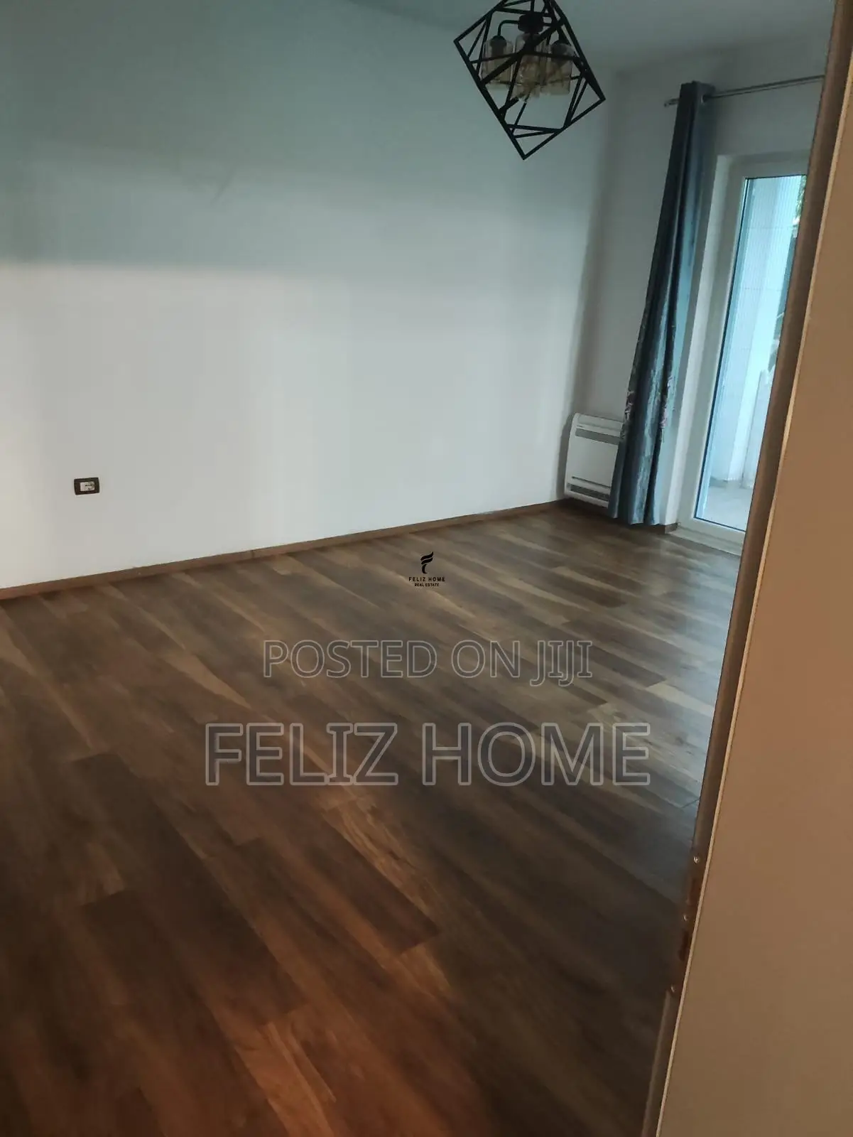 VILE ME QERA 2 KATESHE 280M2 BLLOKU I VILAVE, SELITE 200.000 LEKE