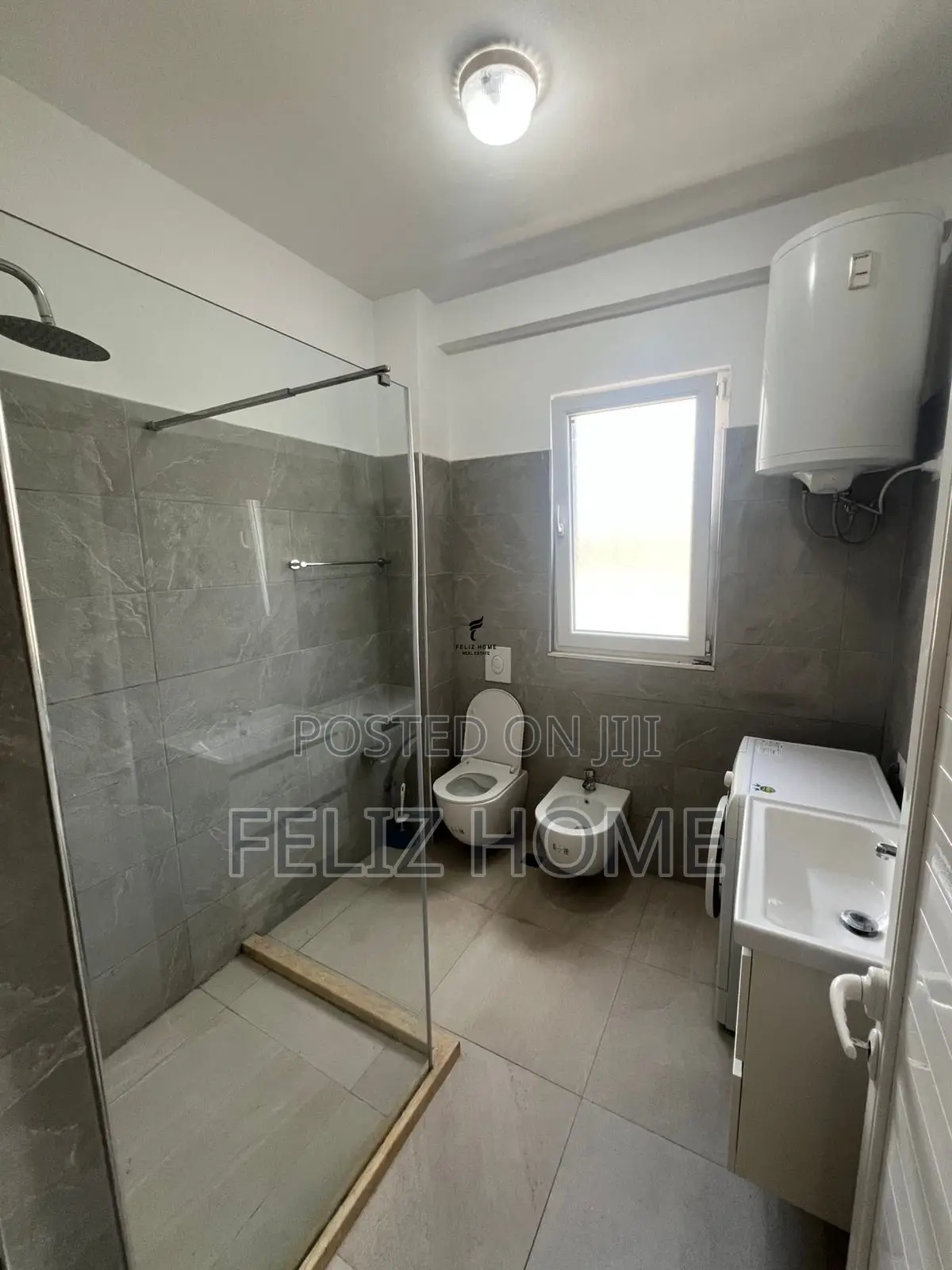 APARTAMENT ME QERA 1+1 SHKOLLA E BASHKUAR 45.000 LEKE