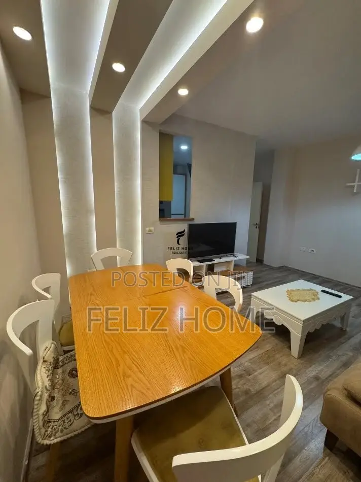APARTAMENT ME QERA 1+1 QYTET STUDENTI 55.000 LEKE
