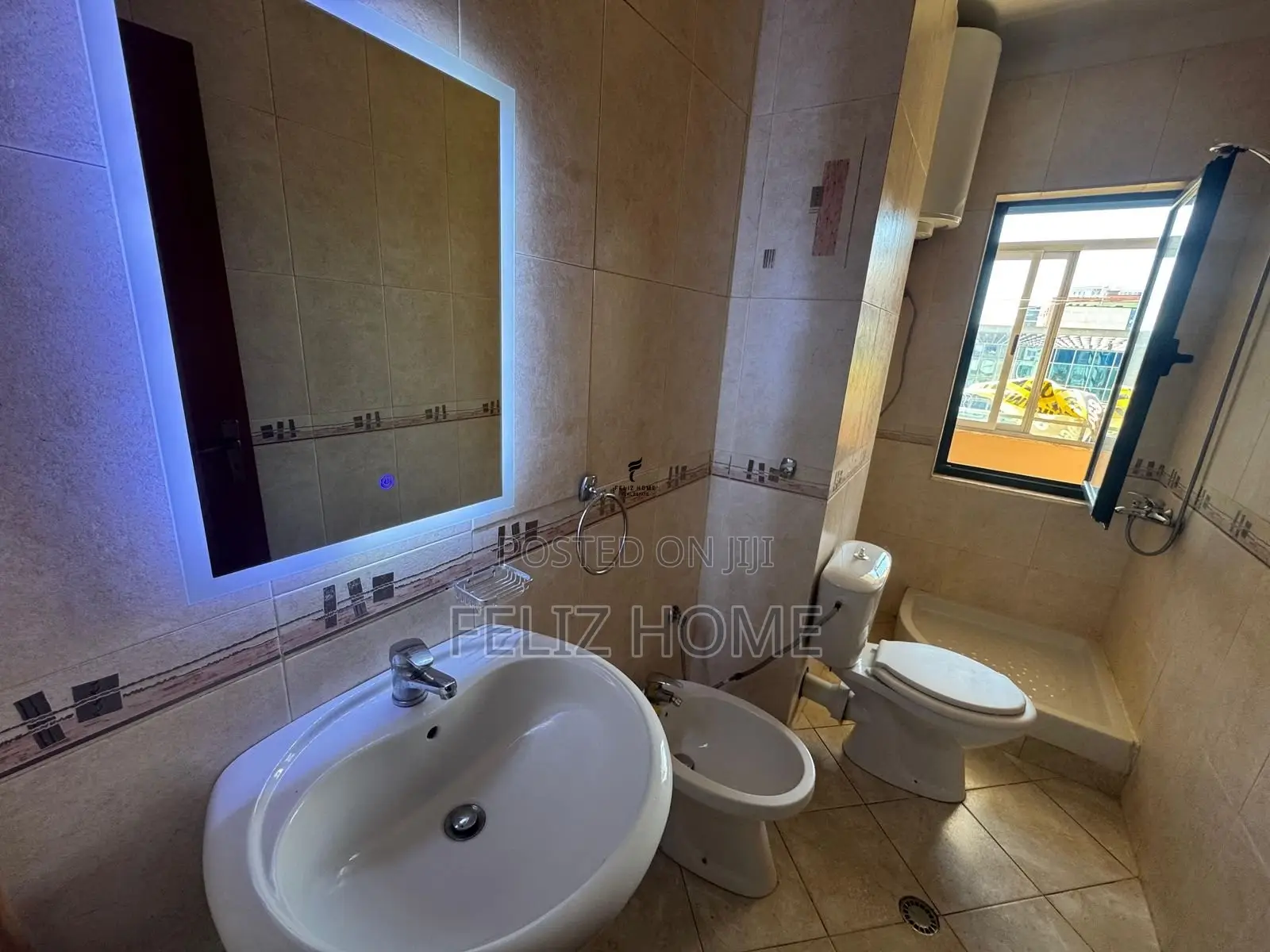 APARTAMENT ME QERA 1+1 STACIONI I TRENIT 50.000 LEKE