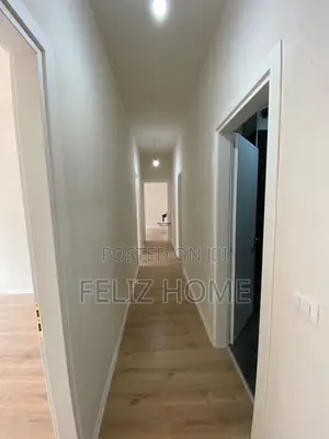 SHITET APARTAMENT 3+1+2+DEPO KOMUNA E PARISIT 375.000 EURO