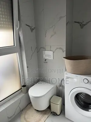 GARSONIERE ME QERA 40 M2 ALI DEMI 42.000 LEKE