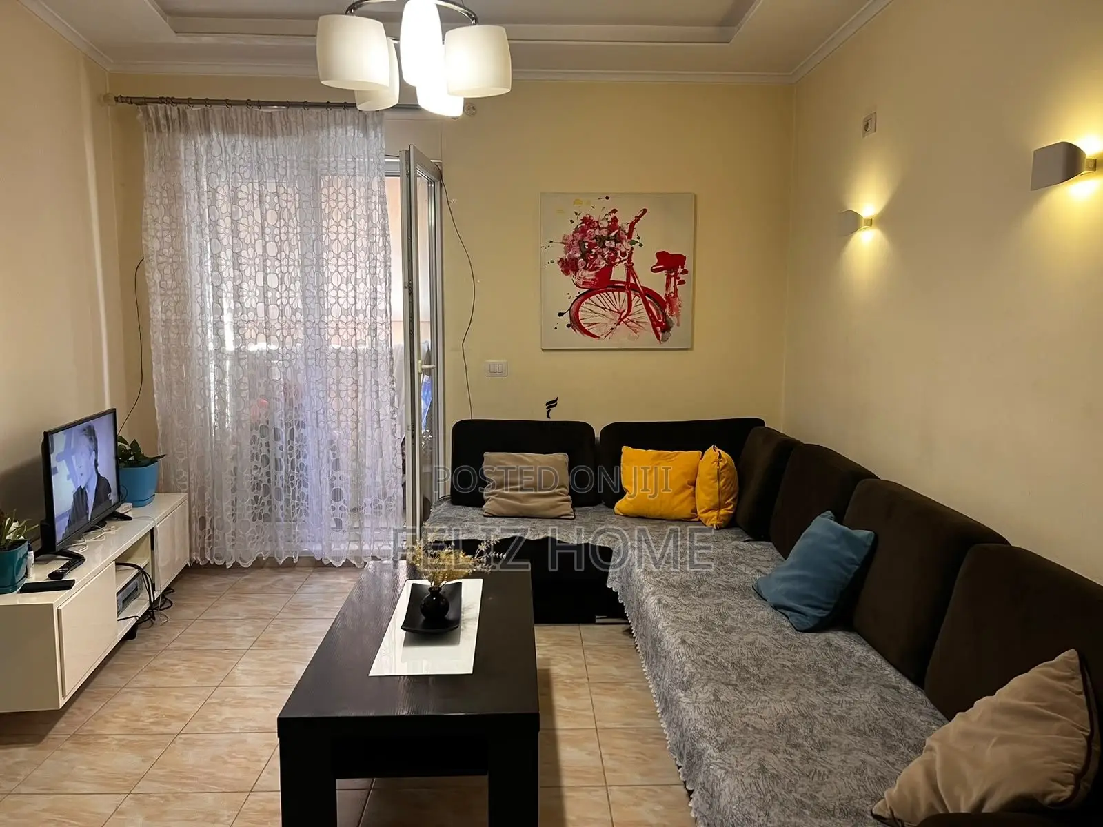 SHITET APARTAMENT 2+1 21 DHJETORI 242.000 EURO