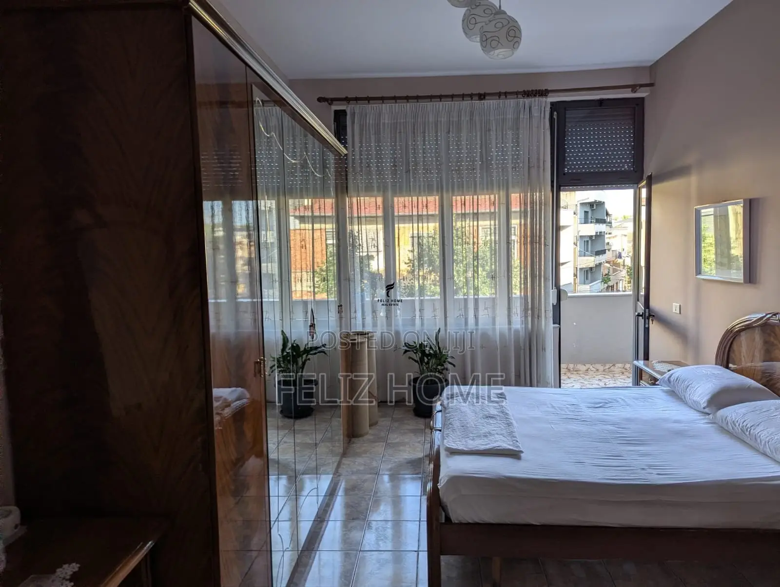 APARTAMENT ME QERA 3+1 RRUGA E DIBRES 150.000 LEKE