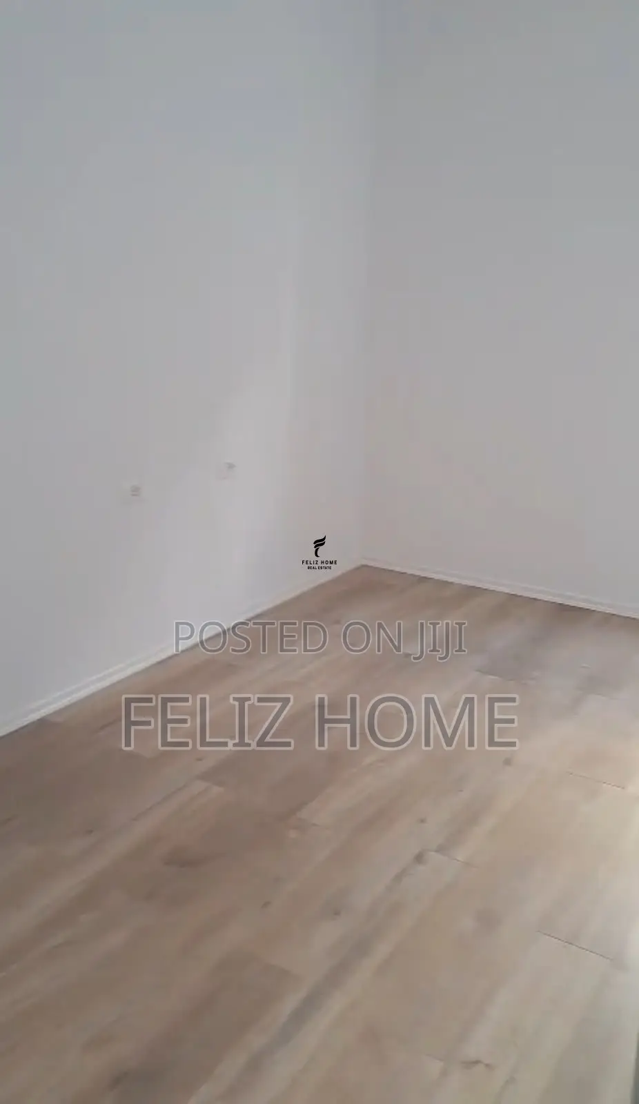 APARTAMENT ME QERA 2+1 UNIVERS CITY 40.000 LEKE