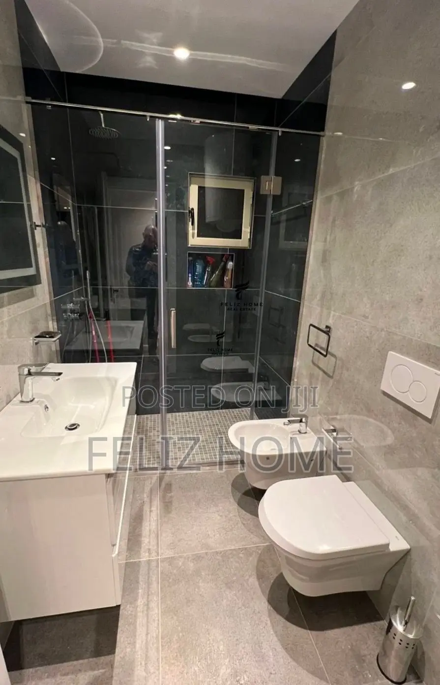 APARTAMENT ME QERA 2+1 FUSHA E AVIACIONIT 70.000 LEKE