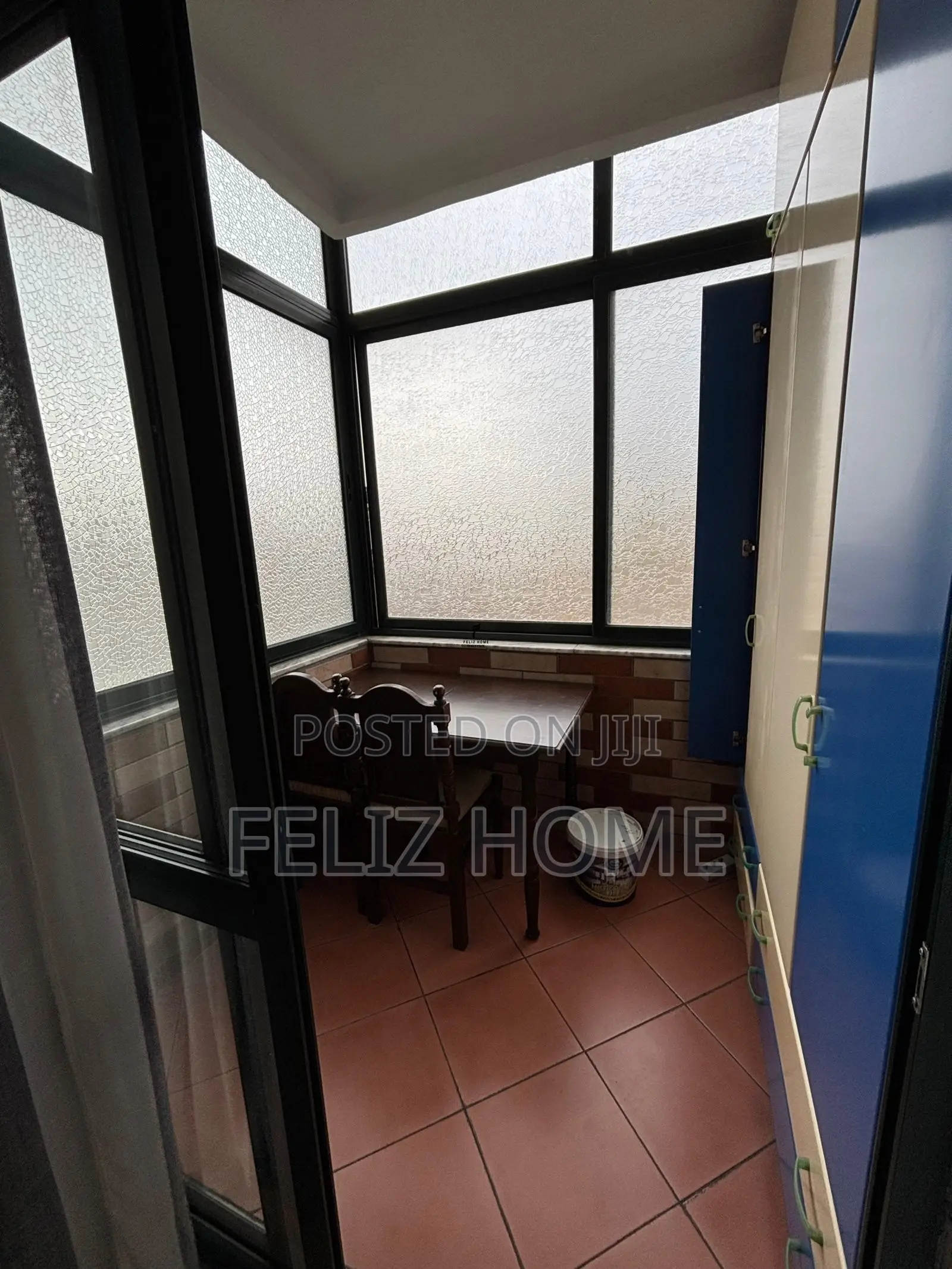 APARTAMENT ME QERA 3+1+2 RRUGA E KAVAJES 110.000 LEKE