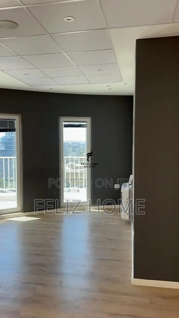 ZYRE ME QERA 224 M2 ZOGU ZI 230.000 LEKE