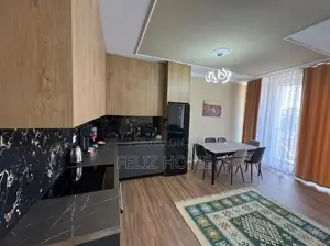 APARTAMENT ME QERA 2+1+2 QENDER 80.000 LEKE