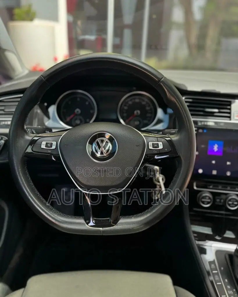 vOLKSWAGEN GOLF VII