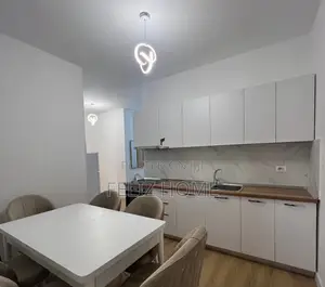 APARTAMENT ME QERA 1+1 QENDER 65.000 LEKE