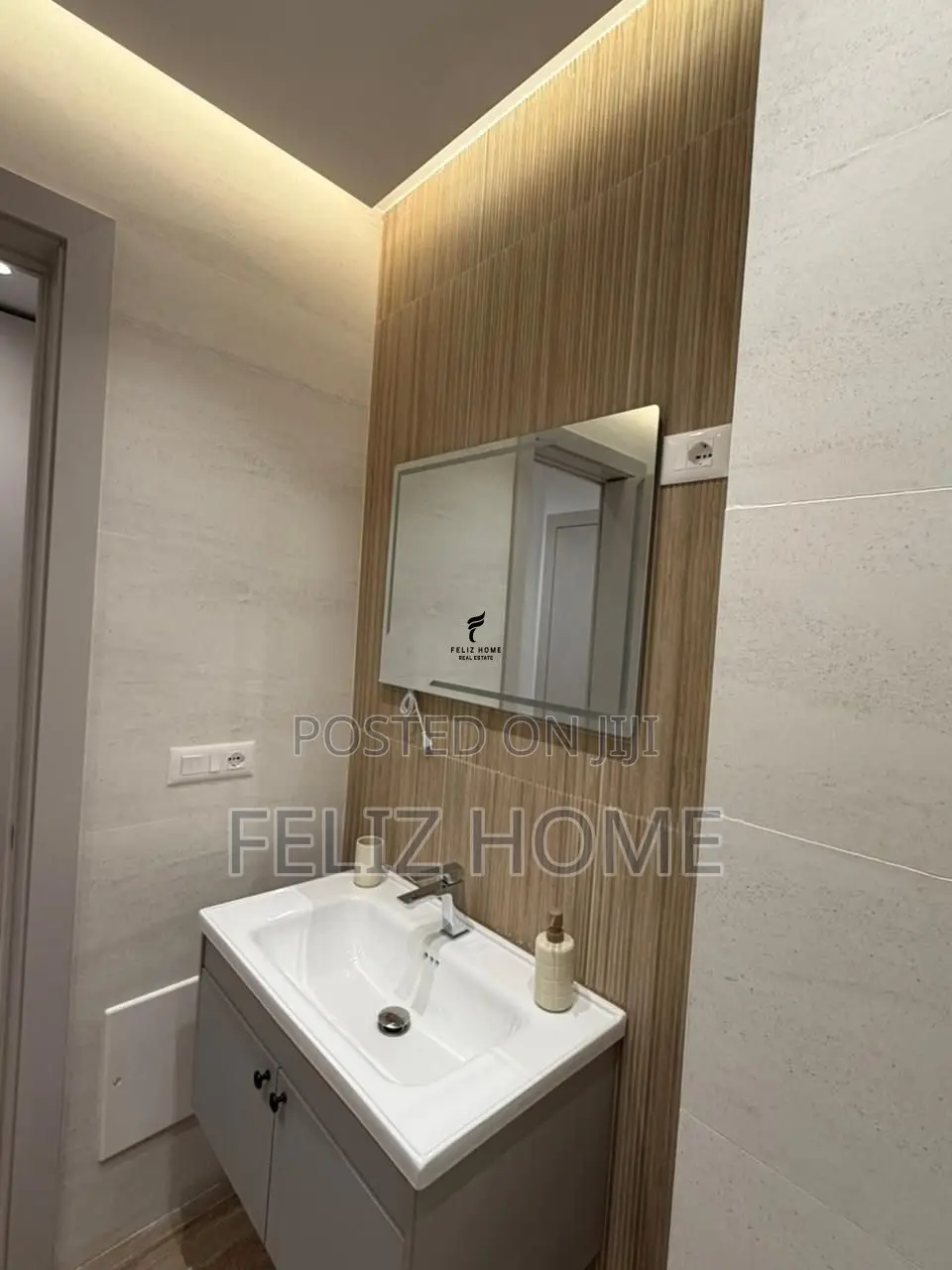 APARTAMENT ME QERA 1+1 ZOGU I ZI 72.000 LEKE