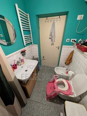 SHITET APARTAMENT 2+1 ISH PARKU 16.000.000 LEKE