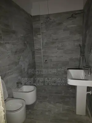 ZYRE ME QERA 110 M2 KOMUNA E PARISIT 100.000 LEKE