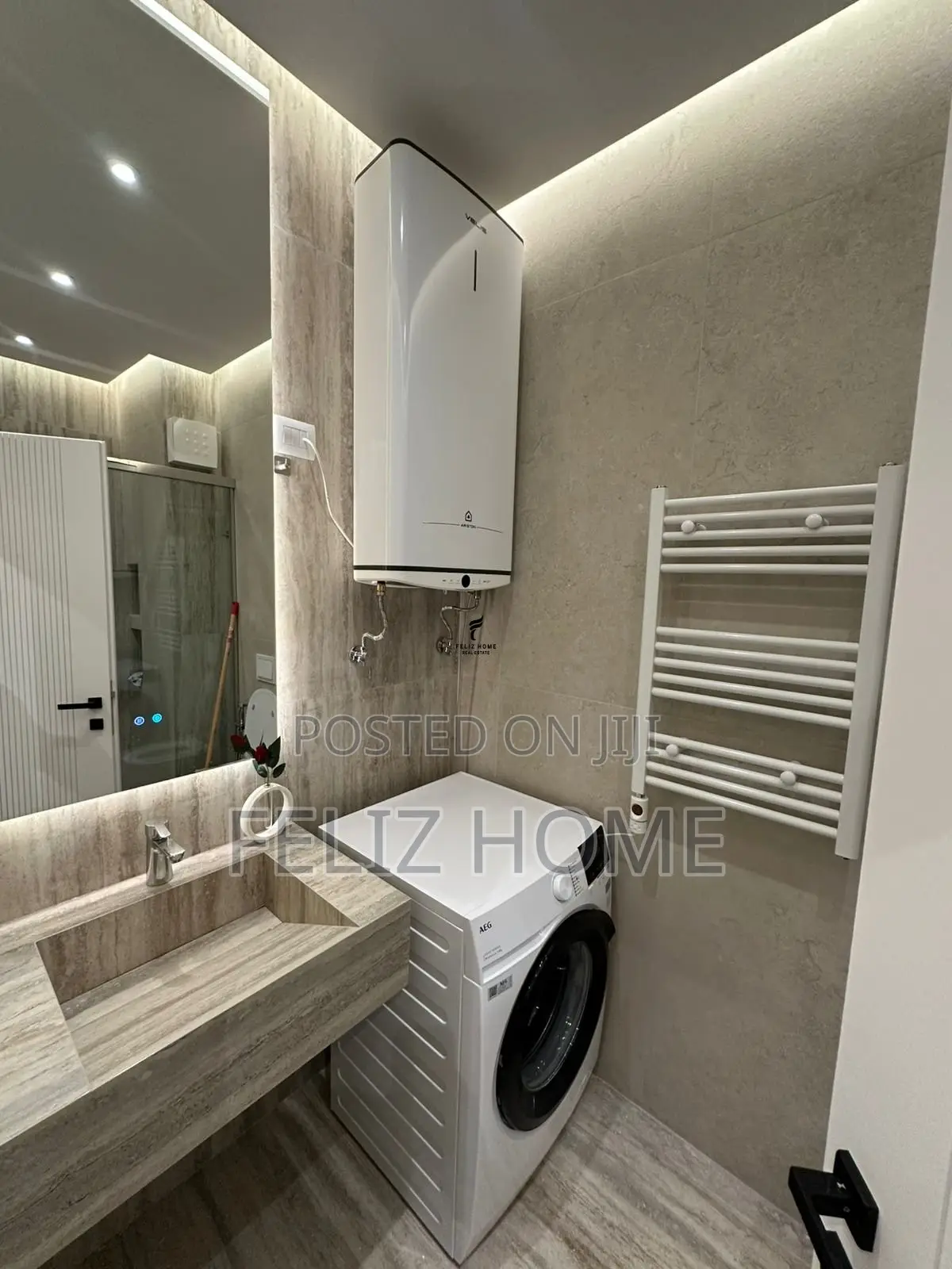 APARTAMENT ME QERA 2+1+2 MINE PEZA 1.500 EURO