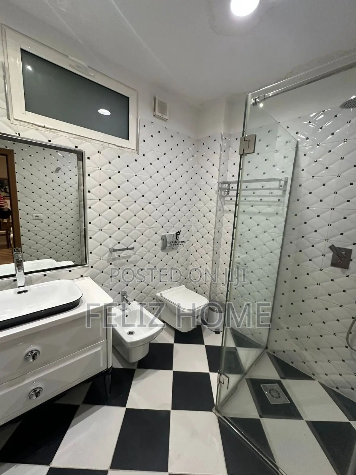 APARTAMENT ME QERA 2+1+2 MINE PEZA 90.000 LEKE