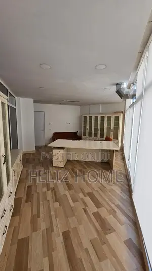 ZYRE ME QERA 260 M2 LIQENI ARTIFICIAL 300.000 LEKE