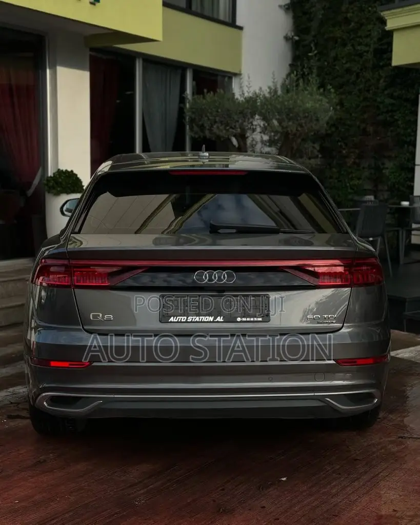 Audi Q8