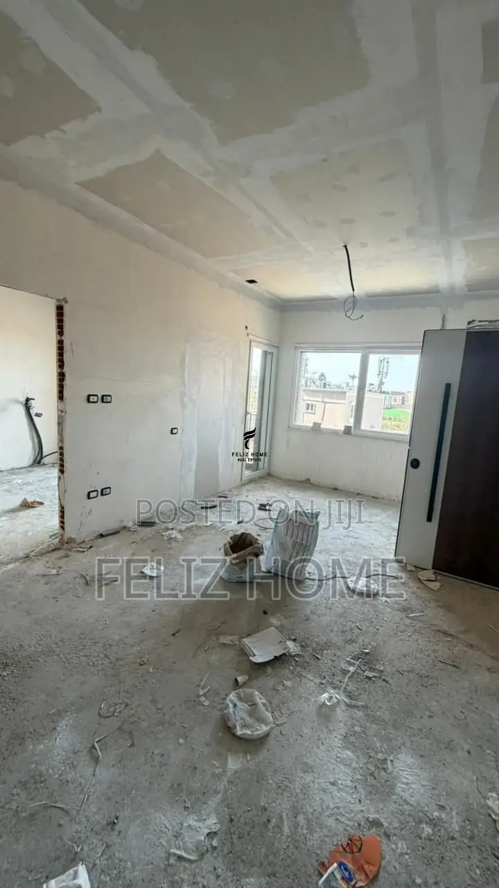 SHITET APARTAMENT 1+1 RRUGA E KAVAJES 125.000 EURO