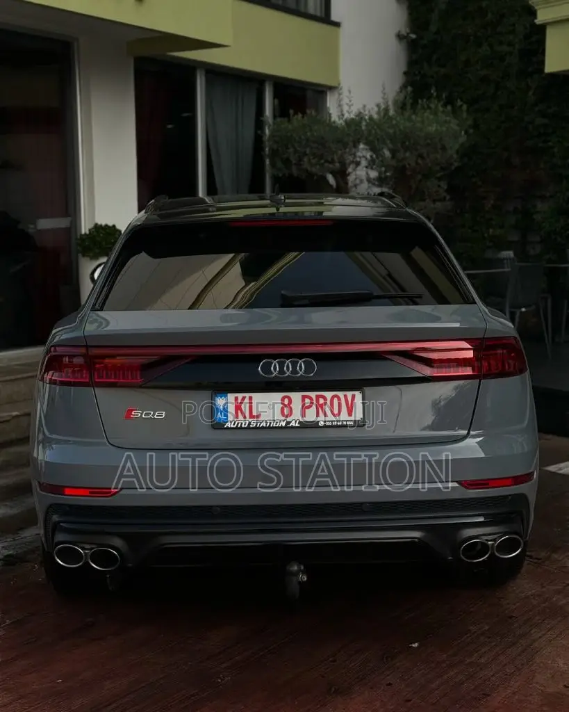 Audi SQ8