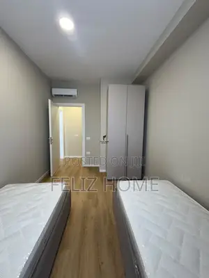 APARTAMENT ME QERA 2+1 BULEVARDI I RI 60.000 LEKE