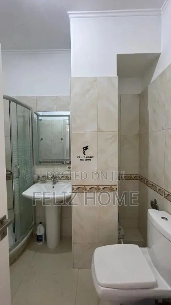 APARTAMENT ME QERA 1+1 MYSLYM SHYRI 80.000 LEKE