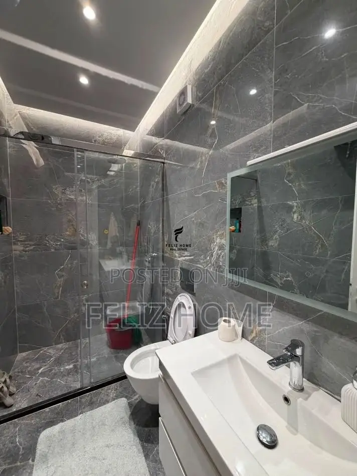 APARTAMENT ME QERA 1+1 ZOGU ZI 70.000 LEKE