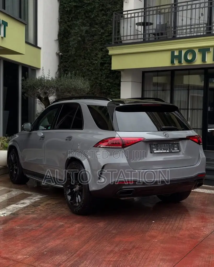 Mercedes Benz GLE 400d