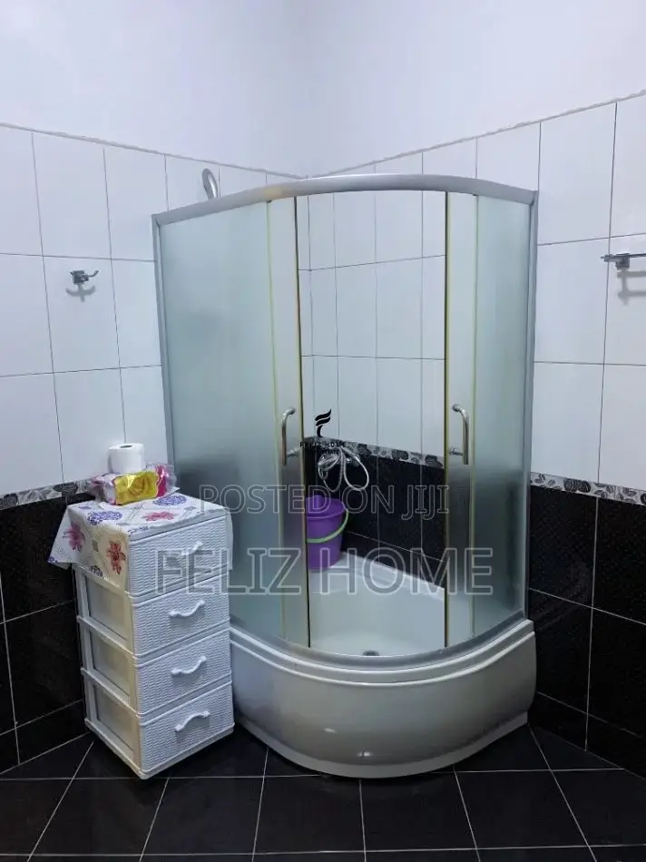 APARTAMENT ME QERA 2+1 5 MAJI 60.000 LEKE
