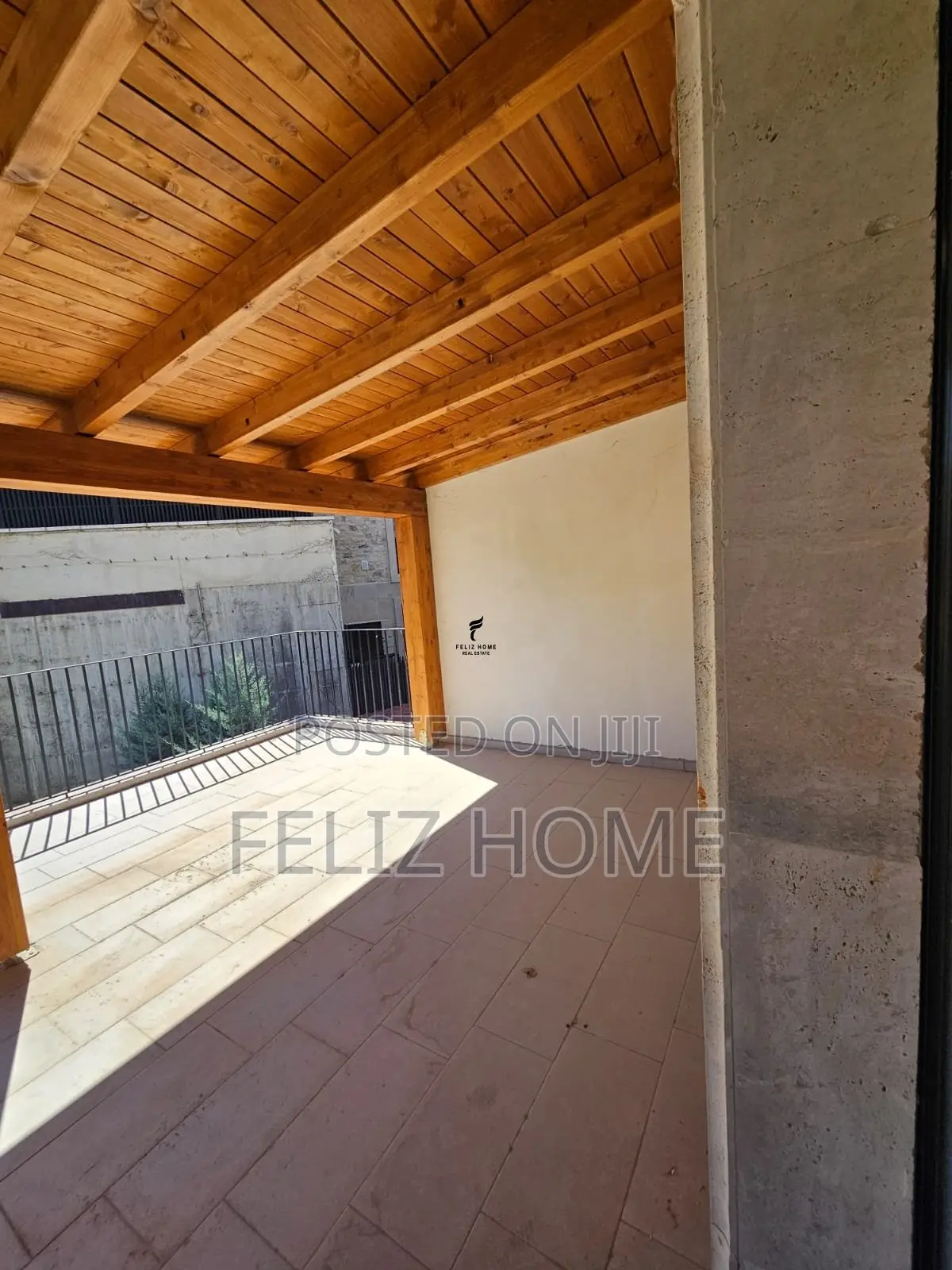 SHITET APARTAMENT 2+1+2+2 VERANDA LIQENI THATE 260.000 EURO