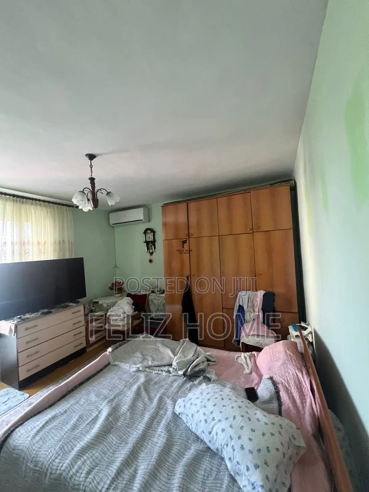 SHITET APARTAMENT 2+1 PAZARI I RI 160.000 EURO