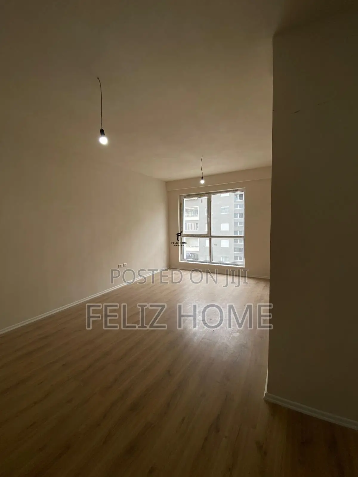 SHITET APARTAMENT 3+1+2+DEPO KOMUNA E PARISIT 375.000 EURO
