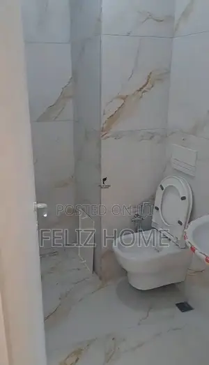 APARTAMENT ME QERA 2+1 UNIVERS CITY 40.000 LEKE