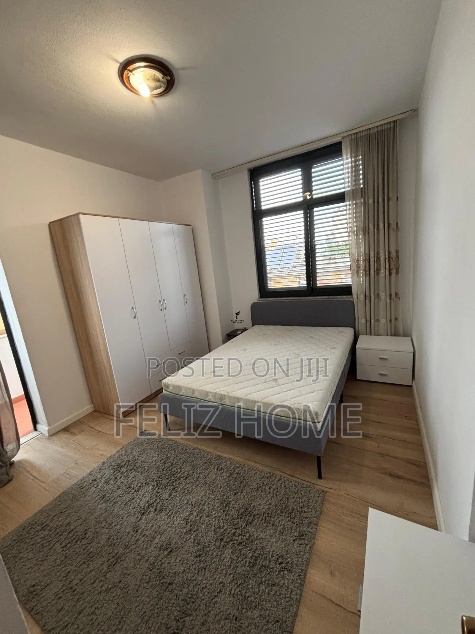 APARTAMENT ME QERA 3+1+2 RRUGA E KAVAJES 110.000 LEKE