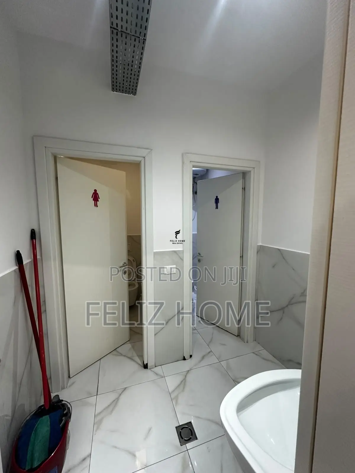 ZYRE ME QERA 180M2 KOMUNA E PARISIT 300.000 LEKE