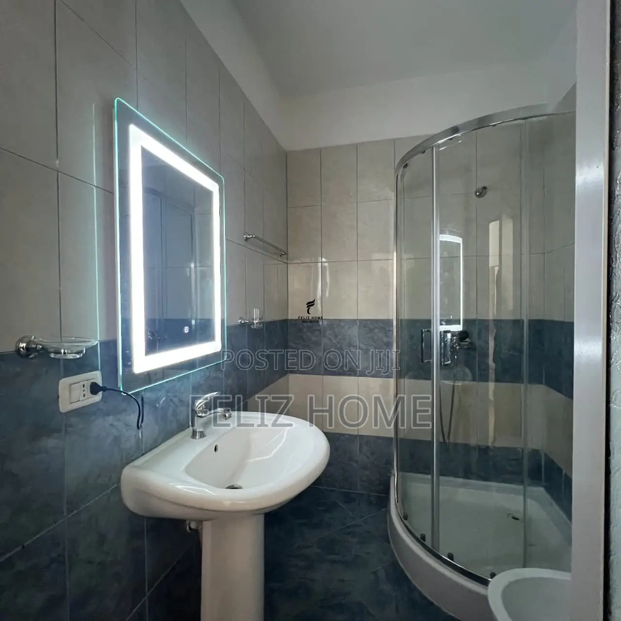 APARTAMENT ME QERA 1+1 MYSLYM SHYRI 65.000 LEKE